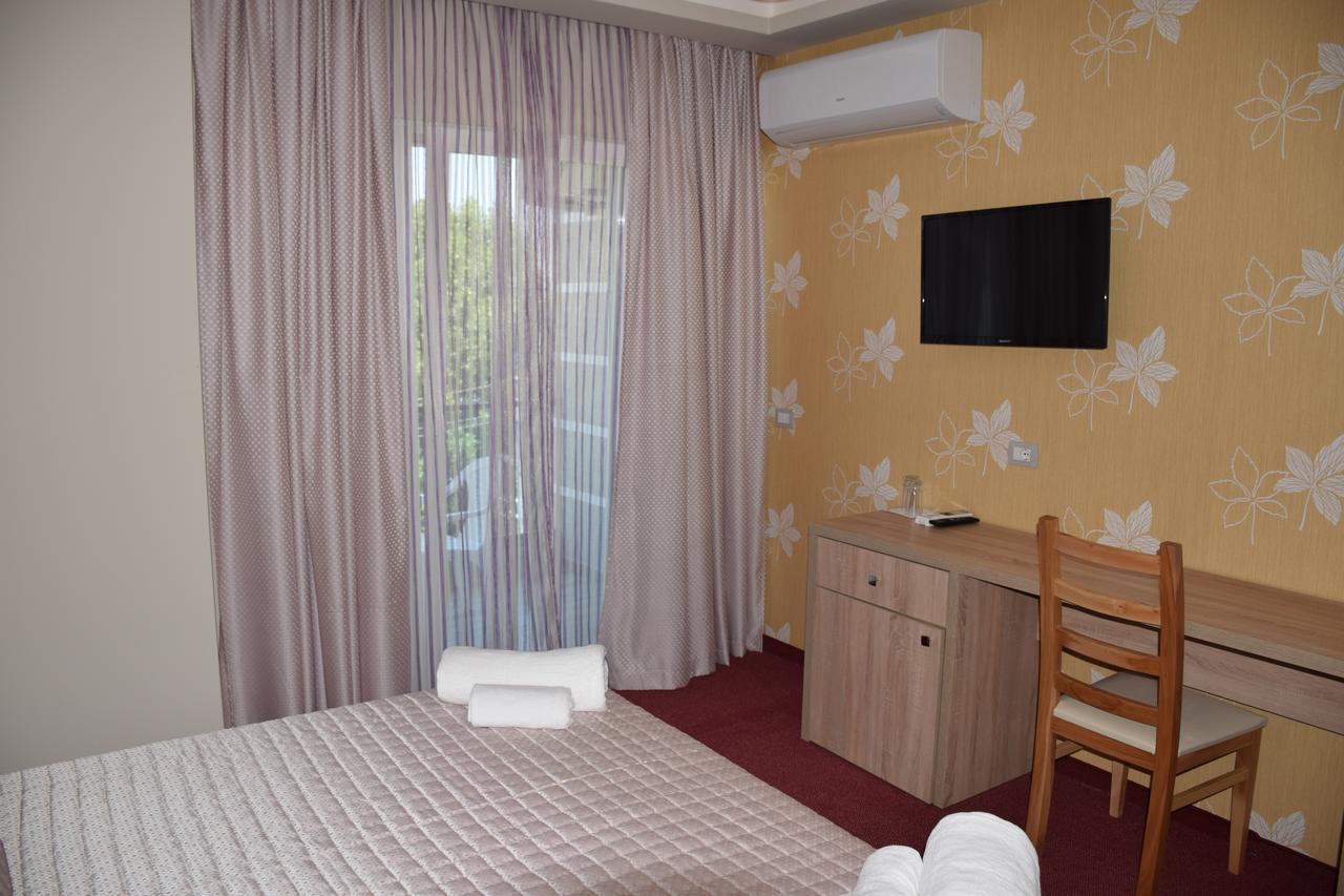 Hotel Pogradeci 2 Tushemisht Ngoại thất bức ảnh