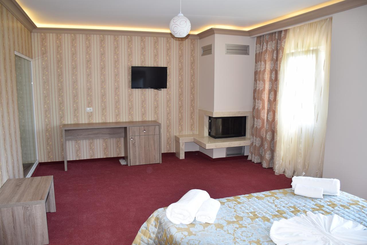 Hotel Pogradeci 2 Tushemisht Ngoại thất bức ảnh